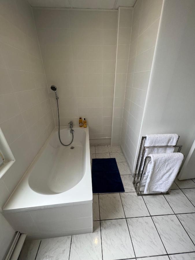 Beau 2 pièces Quartier Brindeau à 10 min à pied des Docks et 20 min de la Gare - Les Appartements Océane El Havre Exterior foto